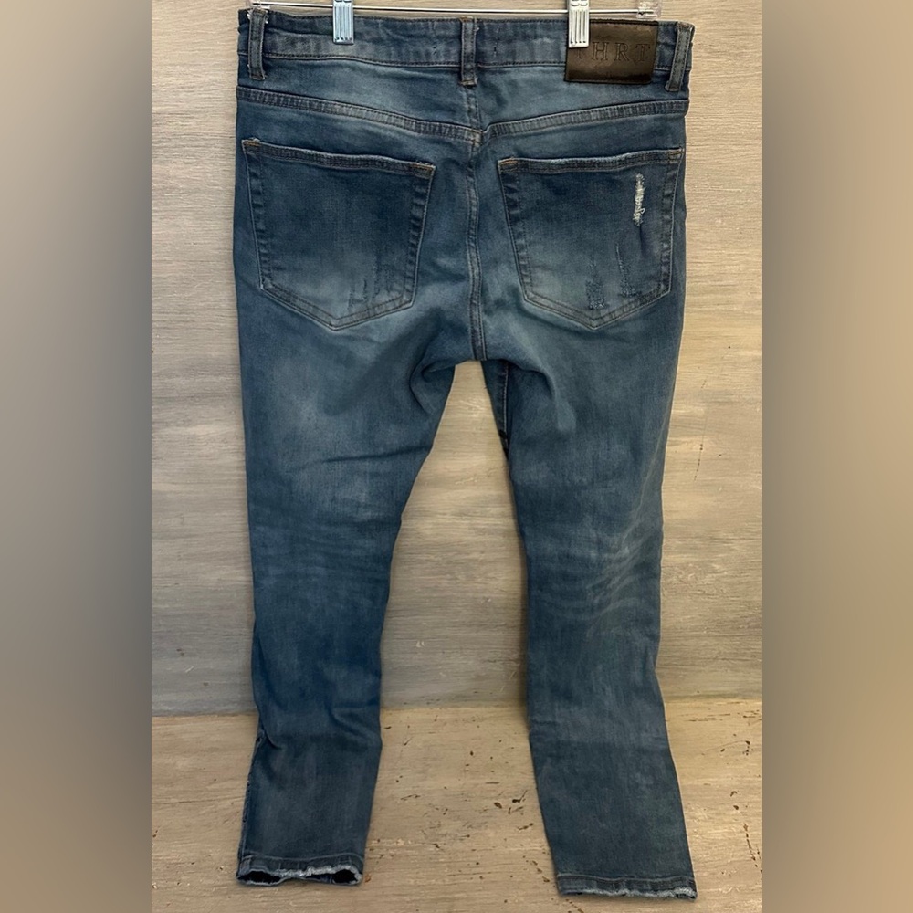 THRT‎ Jeans Graphic Design Ripped Knee Good Condition - Picture 8 of 12